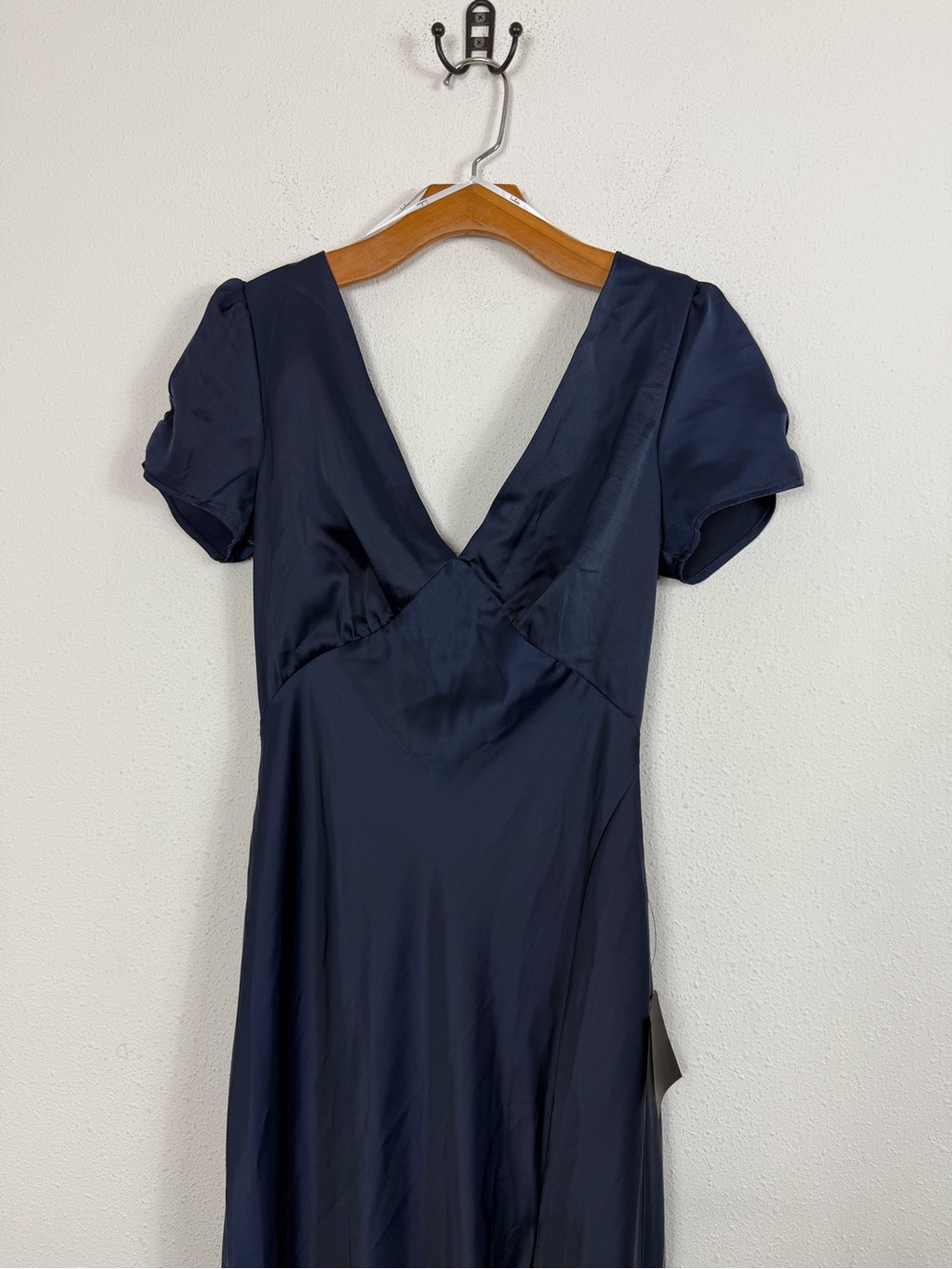 Lulus Epitome of Romance Navy Blue Satin Puff Sleeve Maxi Dress NWT Medium - Picture 4 of 9